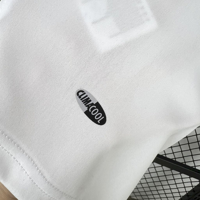 Camisa do Real Madrid Retrô 2005/06 Home