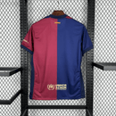 Camisa Barcelona Edição Especial Taylor Swift 2025 - Vermelha e Azul - (Feminina)